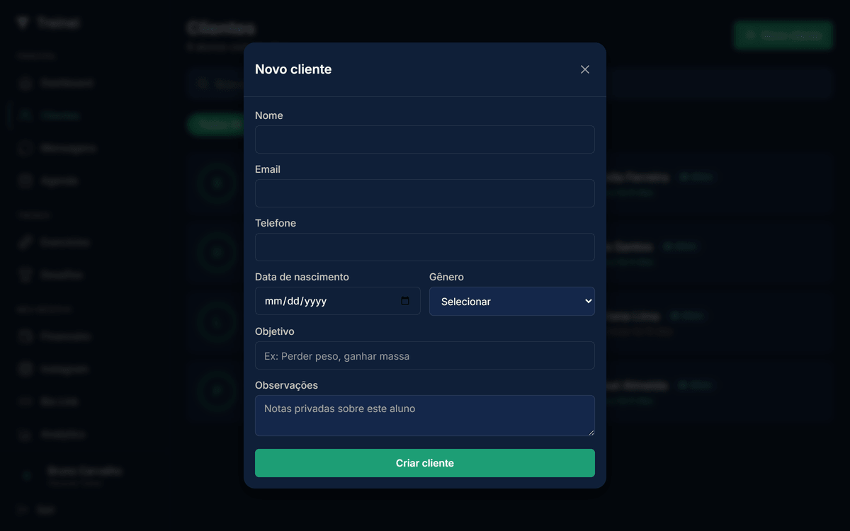 Modal Novo cliente com campos Nome, Email, Telefone, Data de nascimento, Gênero, Objetivo e Observações