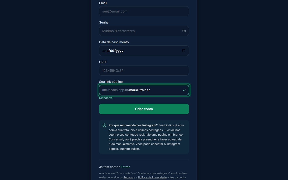 Campo Seu link público preenchido com "maria-trainer" mostrando check verde de disponibilidade