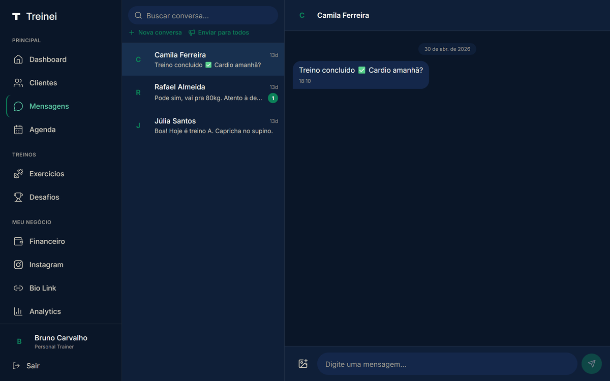 Chat in-app com lista de conversas e thread aberta